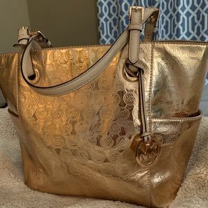 Beautiful Michael Kors Rose Gold Tote